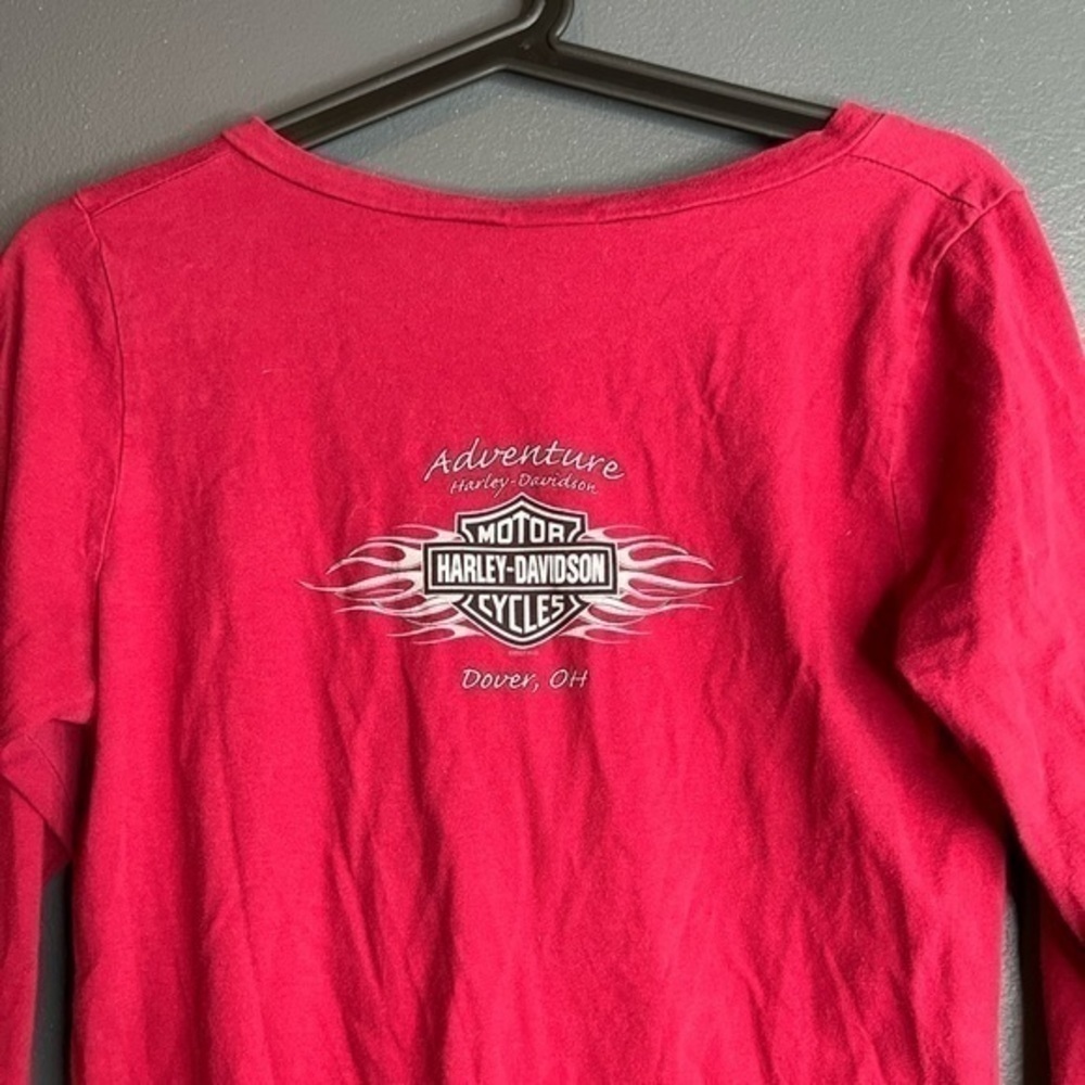 Harley Davidson Pink Long Sleeve V-Neck Graphic Tee Dover OH Size XL Made in USA - Picture 4 of 6